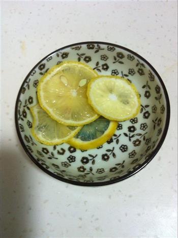 薄荷蜂蜜柠檬水的做法图解1