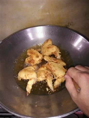 蒜香油炸鸡翅的做法步骤6