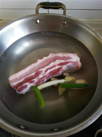 川味回锅肉的做法步骤1