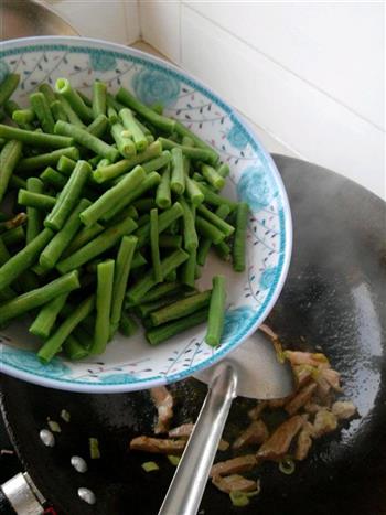 肉炒豇豆的做法步骤4