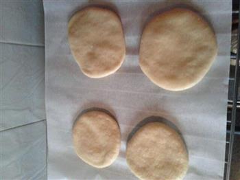花型椰蓉面包的做法步骤2