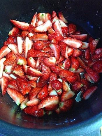 自制健康草莓酱的做法步骤6