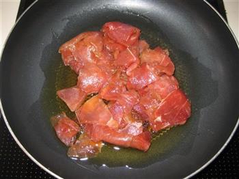 辣椒木耳炒肉的做法步骤4