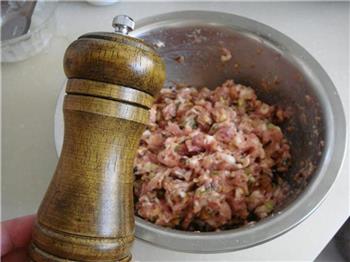 猪肉玉米烧麦的做法步骤8