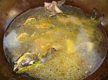 黄颡鱼山药汤的做法图解4