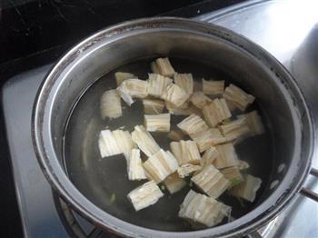 凉拌芹菜胡萝卜花生米的做法步骤6