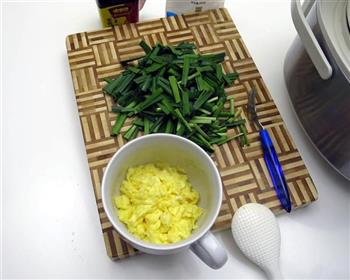 韭菜炒蛋的做法步骤4