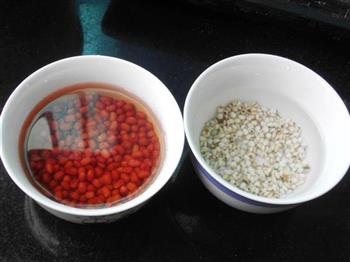 红豆薏米甜汤的做法图解2