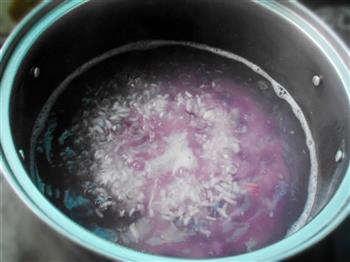核桃银耳紫薯粥的做法图解4