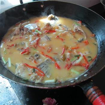 红辣椒煮鱼的做法图解12