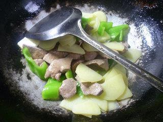 青椒土豆炒猪肝的做法步骤15