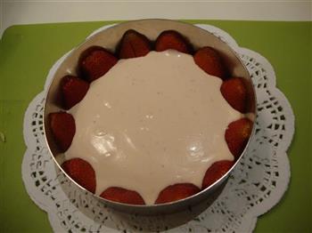 草莓乳酪慕斯蛋糕的做法图解19