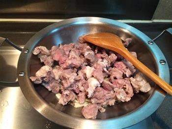 西红柿土豆烧牛肉的做法步骤6