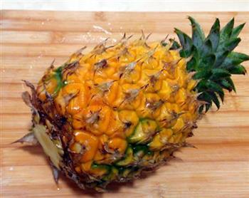 菠萝焗饭的做法步骤1