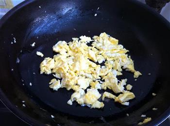 西红柿木耳炒鸡蛋的做法步骤3