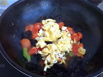 西红柿木耳炒鸡蛋的做法步骤6