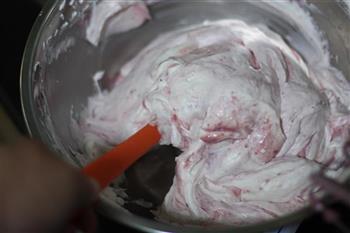 草莓香草冰激凌的做法步骤5