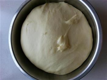 花式豆沙面包的做法图解2
