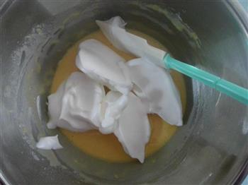 柠檬蜂蜜戚风蛋糕的做法步骤10