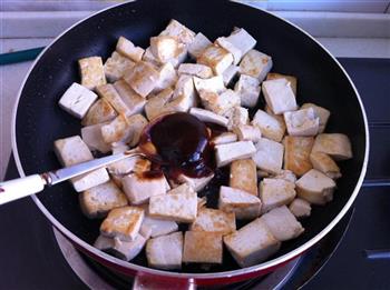 酱烧豆腐的做法步骤3