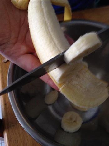 低脂香蕉蛋糕的做法步骤2