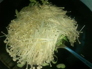 金针菇炒肉丝的做法步骤4