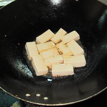 煎豆腐的做法步骤4