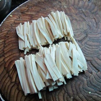 蒜米豆腐丝的做法图解2