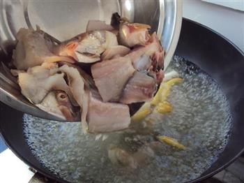 野山椒梭鱼汤的做法步骤10