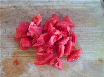 西红柿香菇丸子汤的做法图解2