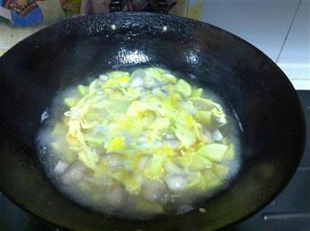 双孢菇鸡蛋汤的做法步骤5