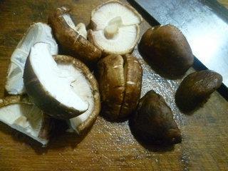 香菇冬瓜排骨汤的做法图解4