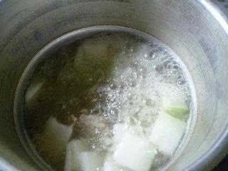 香菇冬瓜排骨汤的做法步骤9