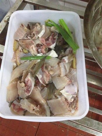 重庆酸菜鱼的做法步骤5
