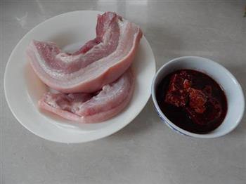 腐乳红烧肉的做法步骤1