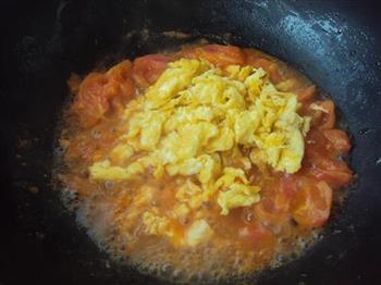 西红柿炒鸡蛋的做法步骤7