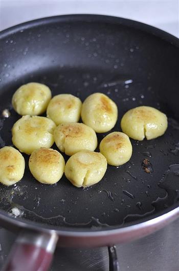 香煎孜然小土豆的做法步骤8