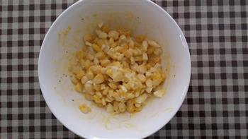 玉米沙拉面包的做法步骤5