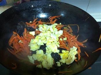 胡萝卜木耳炒鸡蛋的做法步骤8