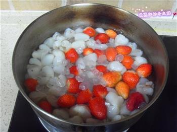 草莓荔枝罐头的做法图解2