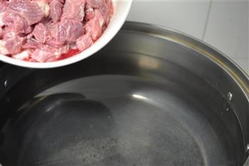 清汤牛肉面的做法步骤5