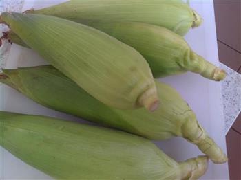 玉米叶包粽子的做法步骤1