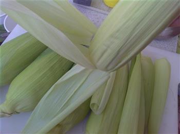 玉米叶包粽子的做法步骤3