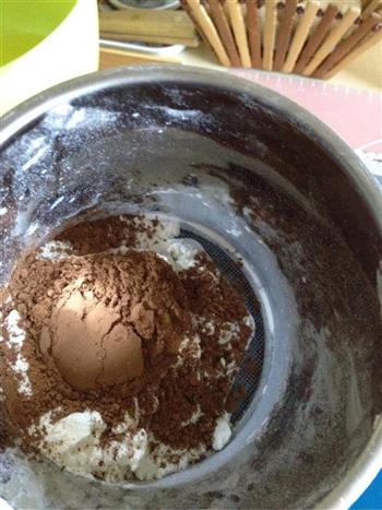 电饭锅巧克力蛋糕的做法图解6