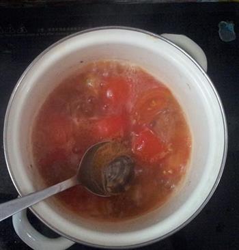 番茄海鲜汤的做法图解5