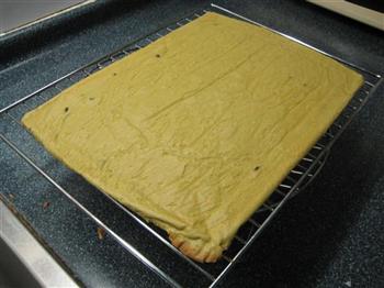 抹茶蜜豆蛋糕卷的做法步骤17