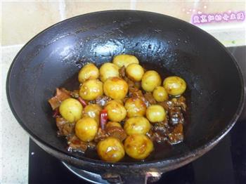 小土豆炖牛肉的做法步骤3