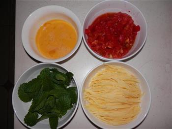茄汁土豆浓汤的做法图解2
