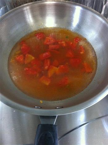 西红柿虾仁疙瘩汤的做法步骤5