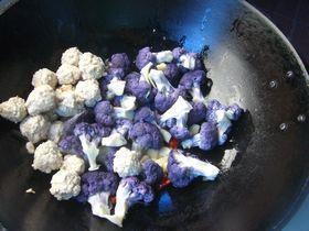 紫菜花炒海鲜丸子的做法图解6